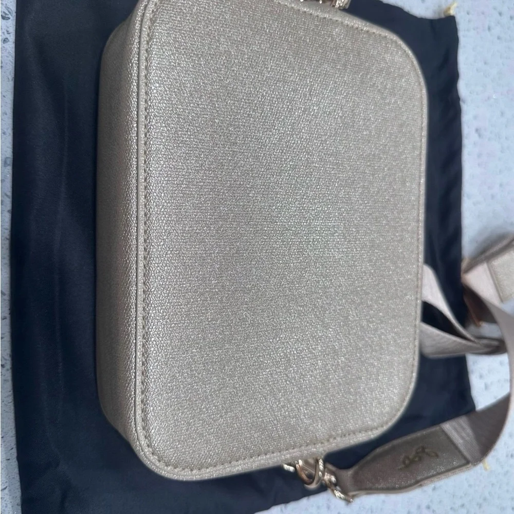 NWT White Elm Limited Edition Color Gold Sparkle Bexley with Dust bag - Picture 6 of 9